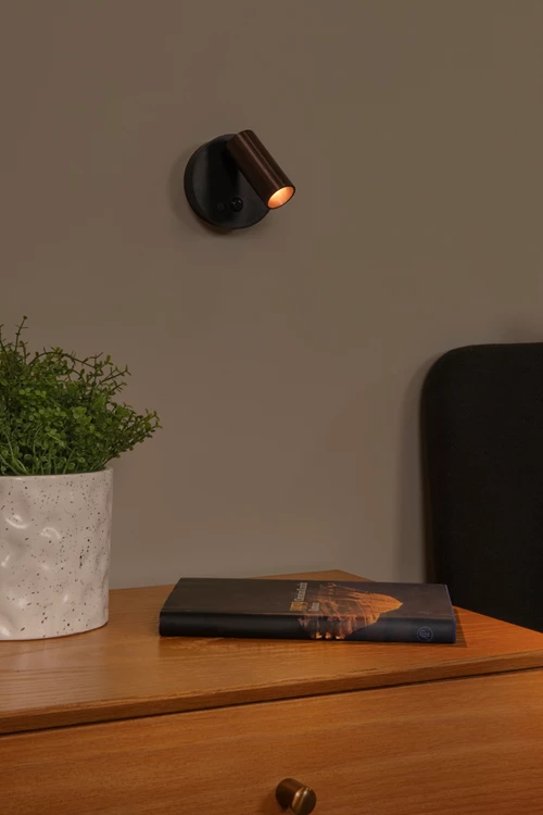 Lucide TONI - Foco de pared / Lámpara de pared Recargable - Batería/acumulador - Ø 8,1 cm - LED Regul. - CCT - 1x2W 2700K/4000K - Sensor movimiento (desactivable) - Magnético - Hierro gris - ambiente 1